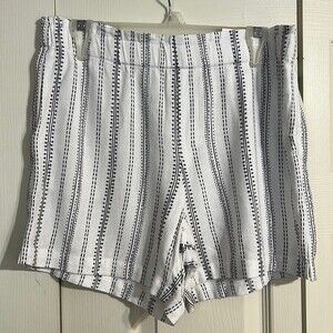 STYLE & CO Size Small Denim Bermuda High Rise Paperbag Waist Pull On Shorts NWT